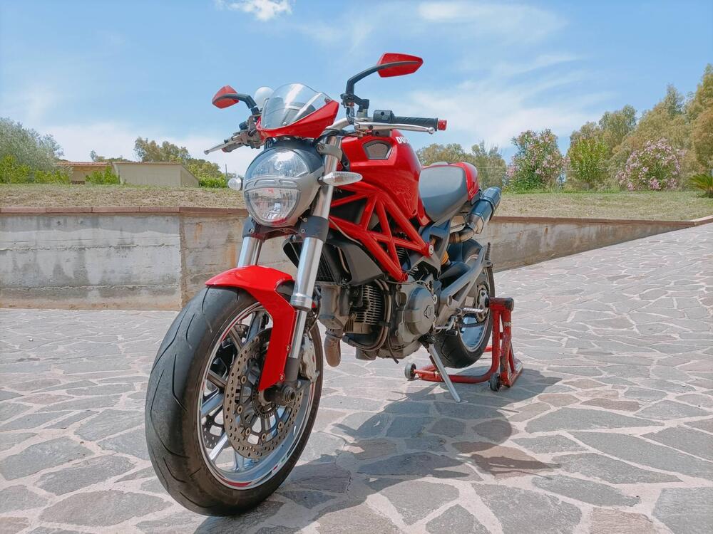 Ducati Monster 1100 (2009 -10) (3)