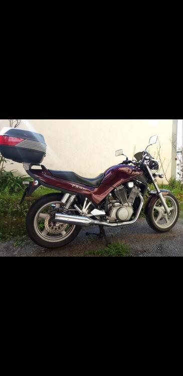 Suzuki VX800