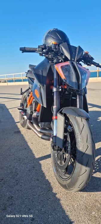 KTM 1290 Super Duke R (2022 - 23) (2)