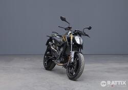 KTM 890 Duke L (2021) usata