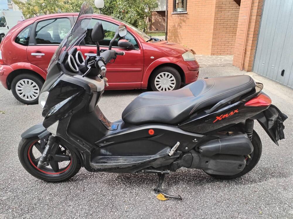 Yamaha X-Max 125 (2010 - 13) (2)