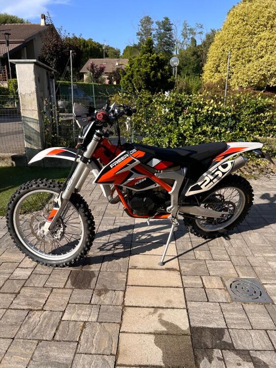 KTM Freeride 250 R (2013 - 17) (2)