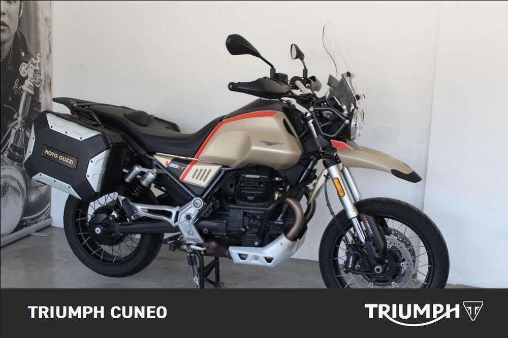 Moto Guzzi V85 TT Travel (2021 - 23) (2)