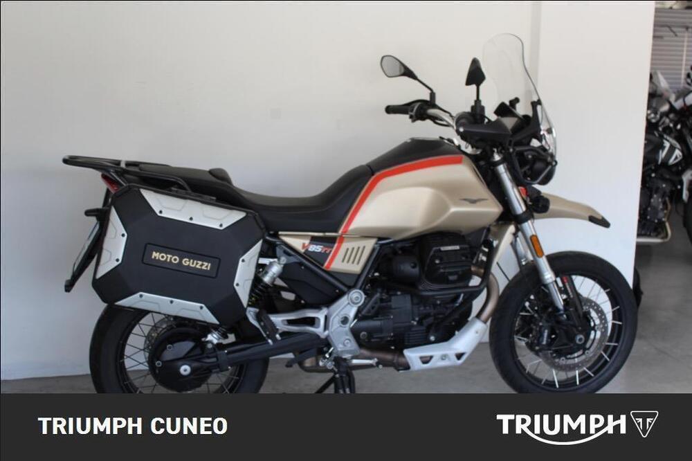 Moto Guzzi V85 TT Travel (2021 - 23) (3)