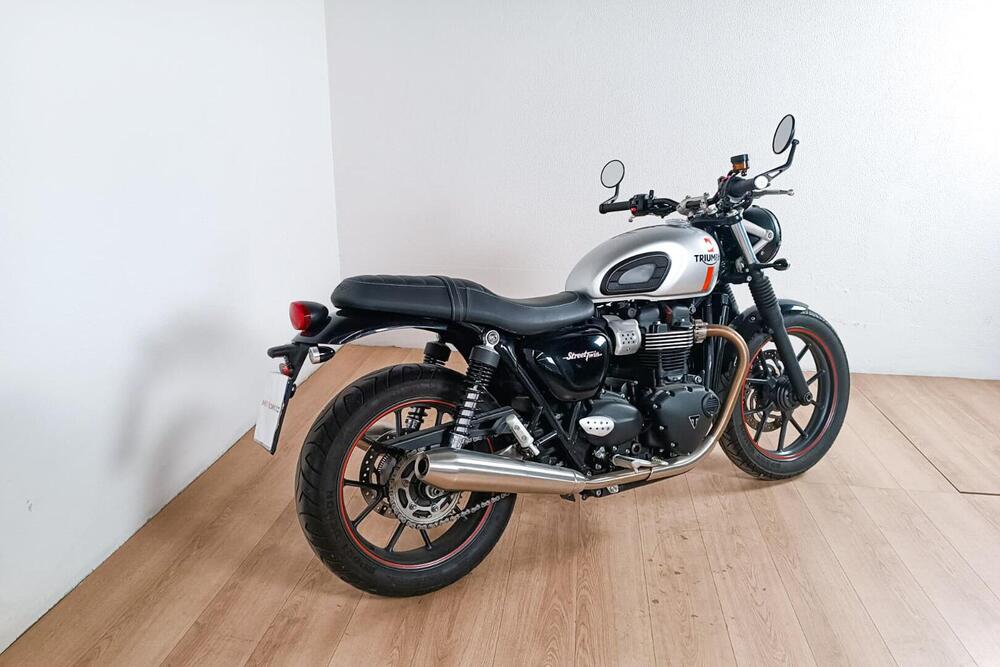 Triumph Street Twin 900 (2017 - 18) (3)