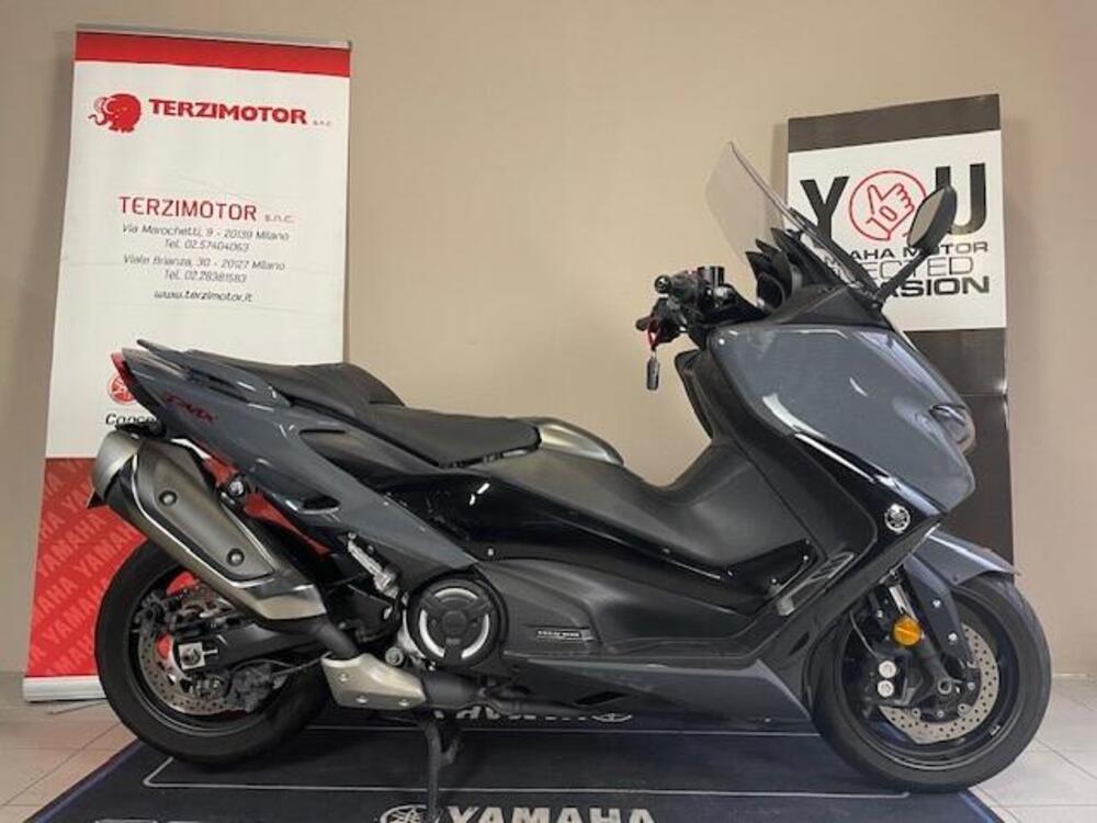 Yamaha T-Max 560 Tech Max (2021) (2)