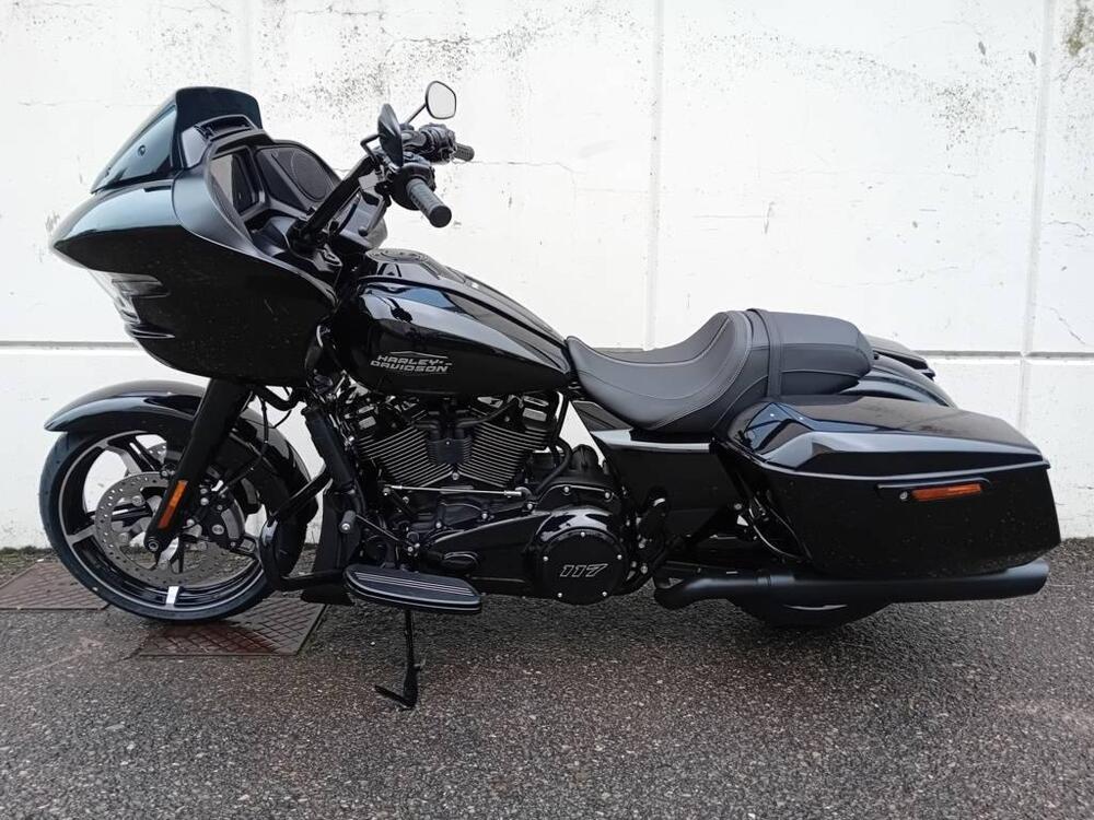 Harley-Davidson Road Glide (2024) (2)