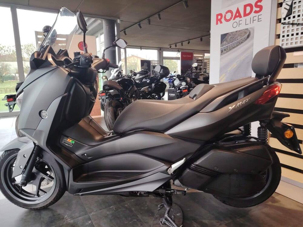 Yamaha X-Max 300 (2021 - 24) (3)