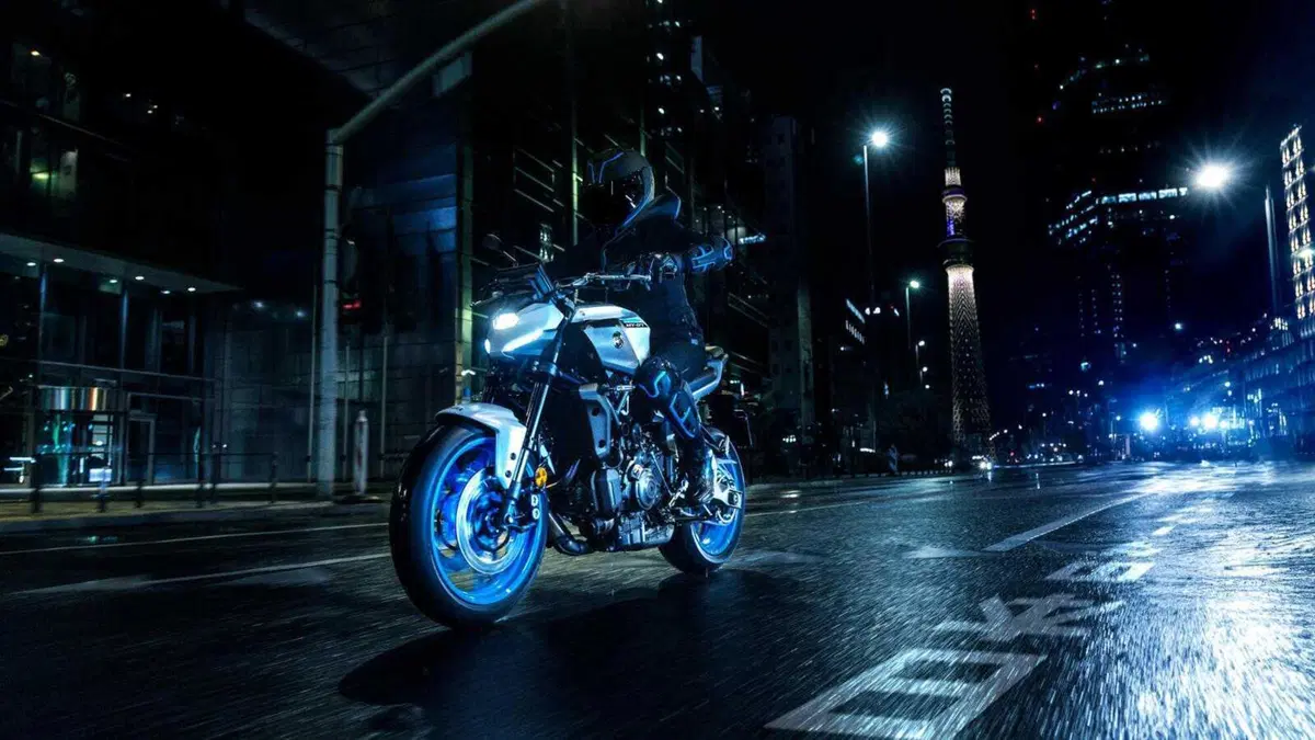 Yamaha MT-07 2025: rivoluzionata, migliorata e adesso anche automatica con cambio Y-AMT. Come cambia [GALLERY] (7)