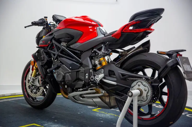 MV Agusta Brutale 1000 RR (2021 - 25) (5)
