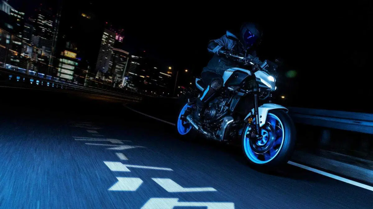Yamaha MT-07 2025: rivoluzionata, migliorata e adesso anche automatica con cambio Y-AMT. Come cambia [GALLERY] (30)