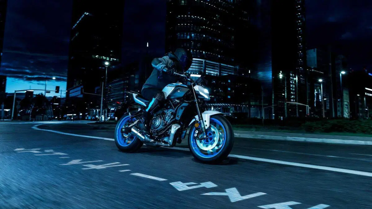 Yamaha MT-07 2025: rivoluzionata, migliorata e adesso anche automatica con cambio Y-AMT. Come cambia [GALLERY] (35)
