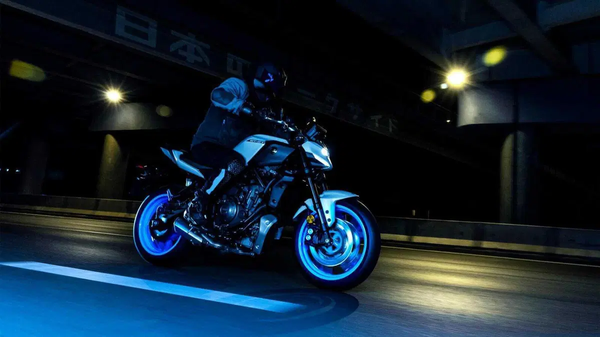 Yamaha MT-07 2025: rivoluzionata, migliorata e adesso anche automatica con cambio Y-AMT. Come cambia [GALLERY] (38)