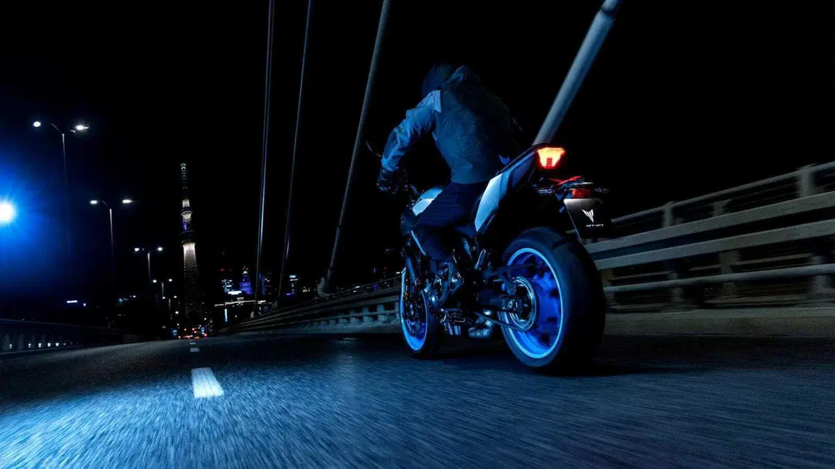 Yamaha MT-07 2025: rivoluzionata, migliorata e adesso anche automatica con cambio Y-AMT. Come cambia [GALLERY] (40)