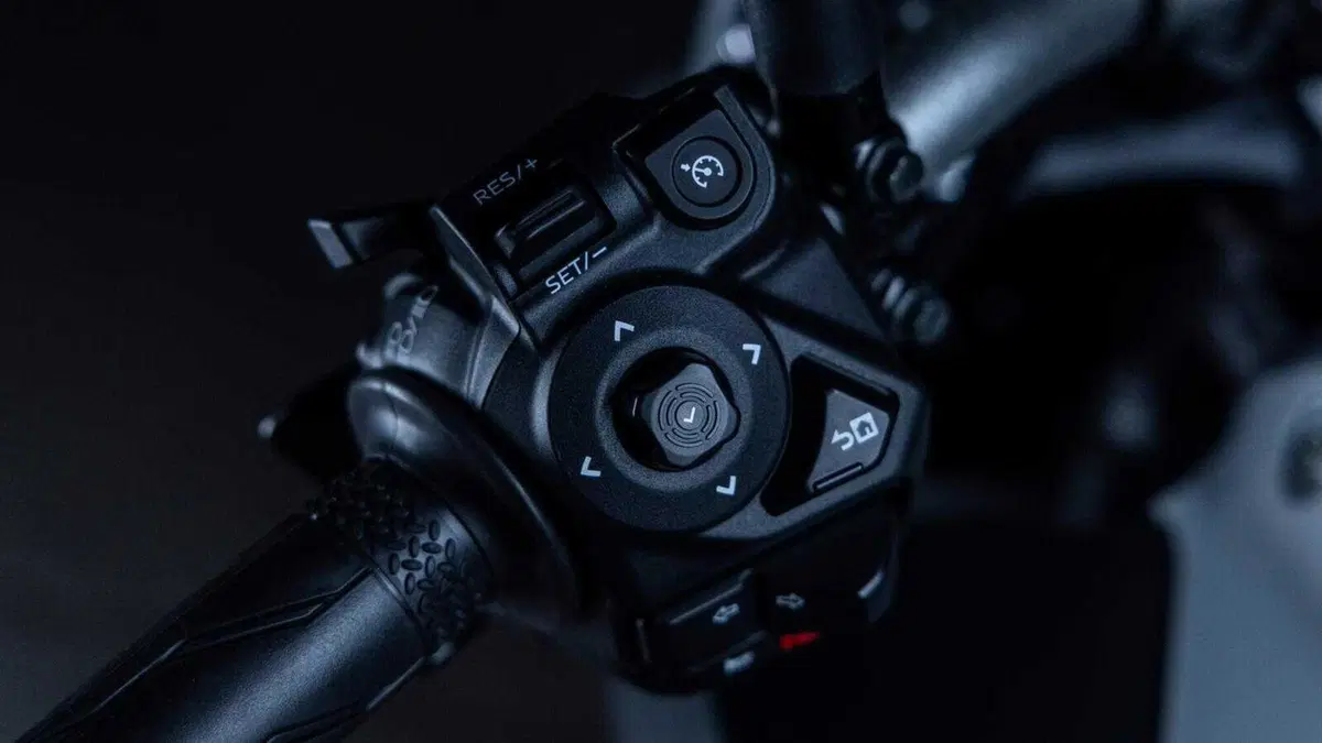 Yamaha MT-07 2025: rivoluzionata, migliorata e adesso anche automatica con cambio Y-AMT. Come cambia [GALLERY] (49)