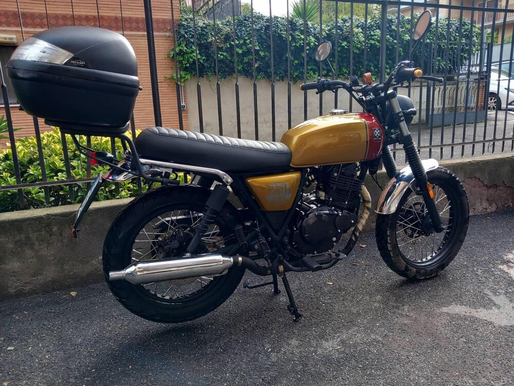 Brixton Motorcycles Saxby 250 (2019) (3)