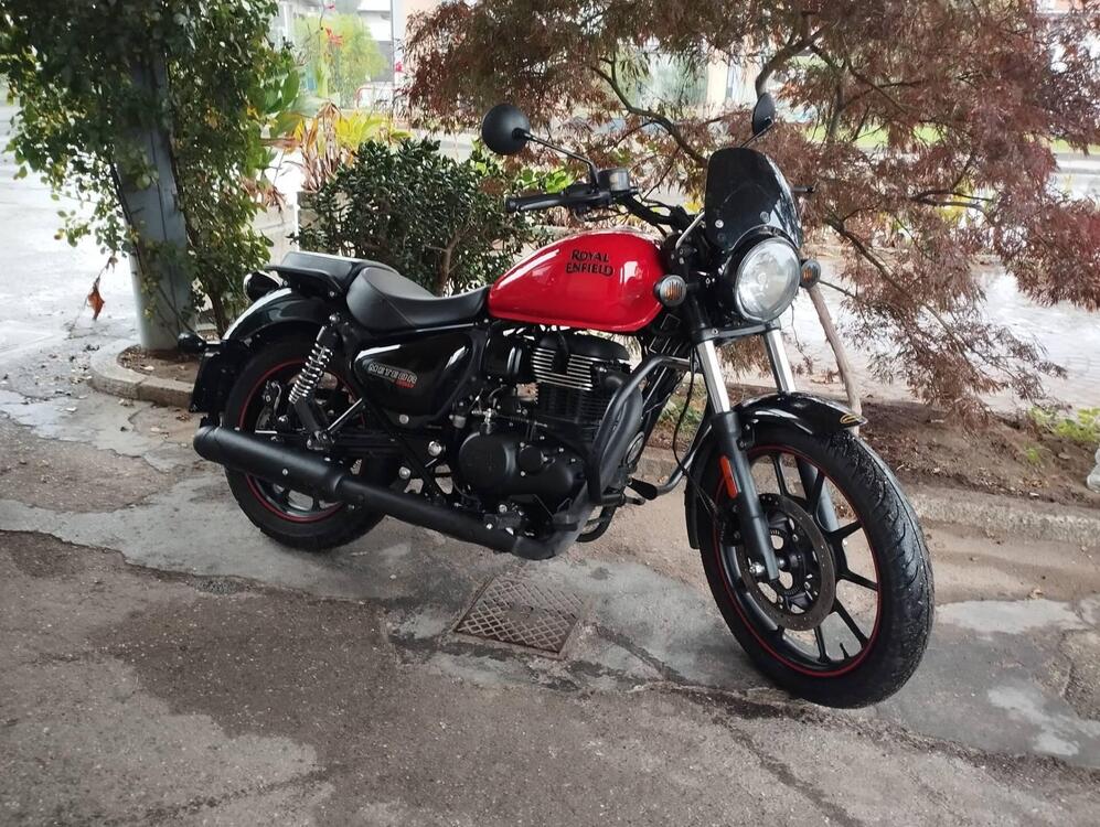 Royal Enfield Meteor 350 Fireball (2021 - 24)