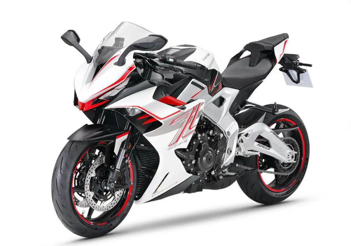 Zontes 703RR 2025: i sogni non si fermano (8)