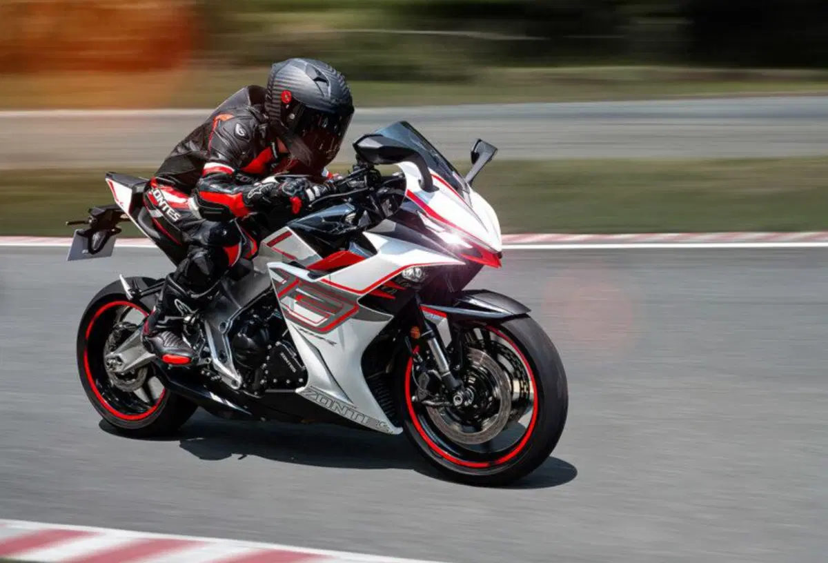 Zontes 703RR 2025: i sogni non si fermano (3)