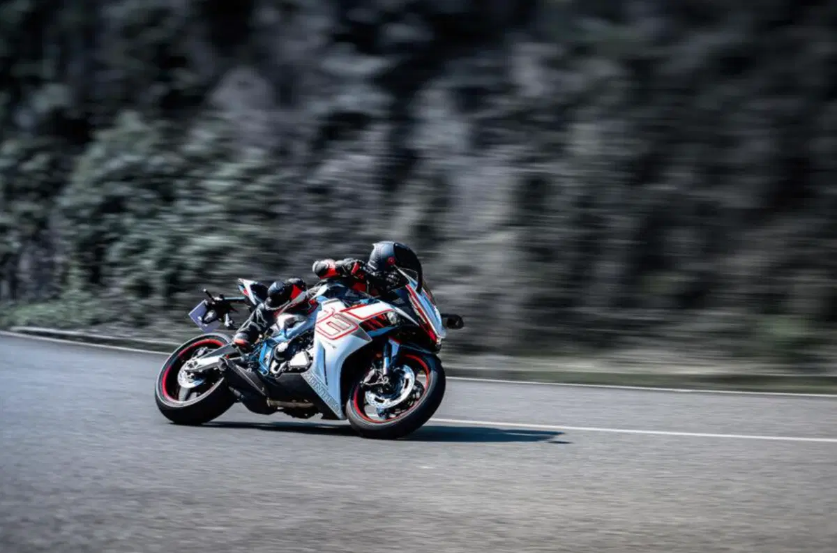 Zontes 703RR 2025: i sogni non si fermano (5)