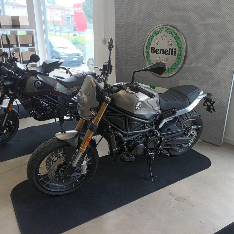 Benelli Leoncino 800 (2022 - 24)