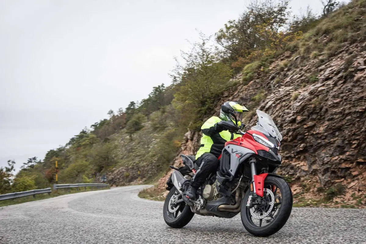 Ducati Multistrada V4S 2025: Crossover con il Cuore MotoGP (2)