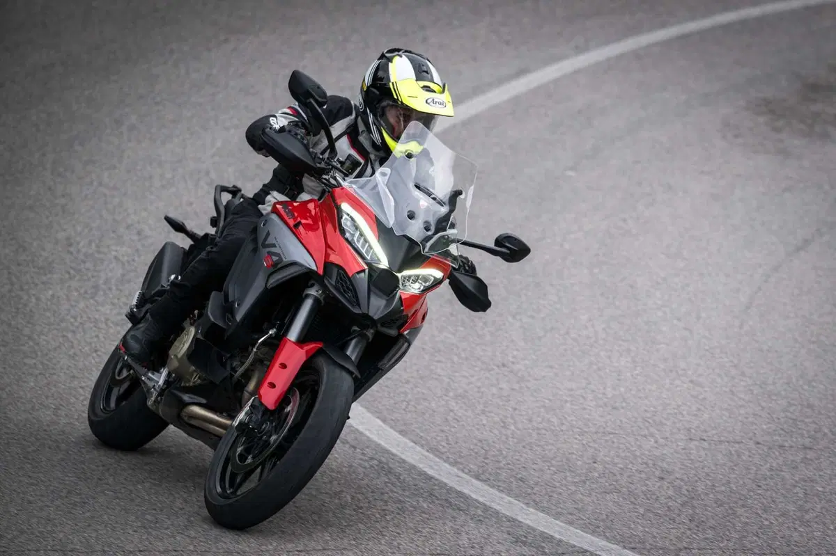 Ducati Multistrada V4S 2025: Crossover con il Cuore MotoGP (9)