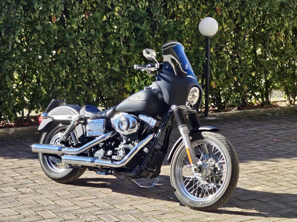 Harley-Davidson 1584 Street Bob (2007) - FXDB