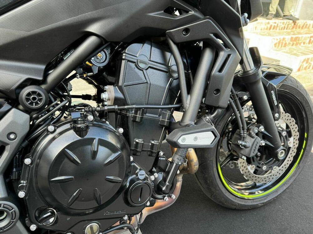 Kawasaki Z 650 Performance (2021 - 24) (5)