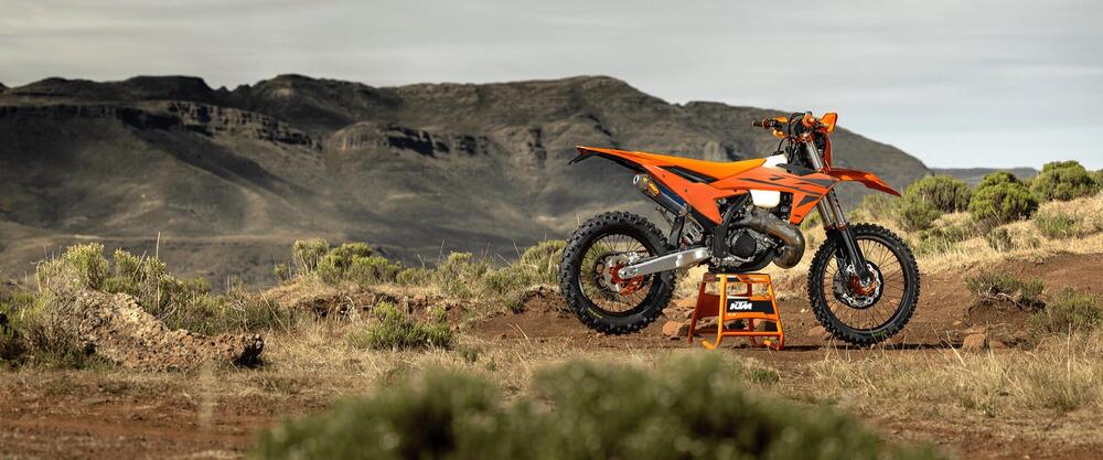 KTM 300 EXC (2025) (3)