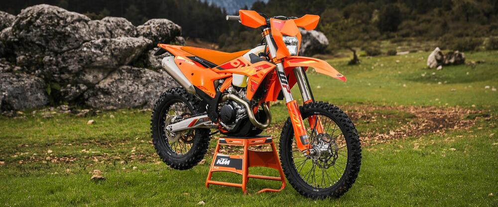 KTM EXC 500 F Six Days (2025) (2)