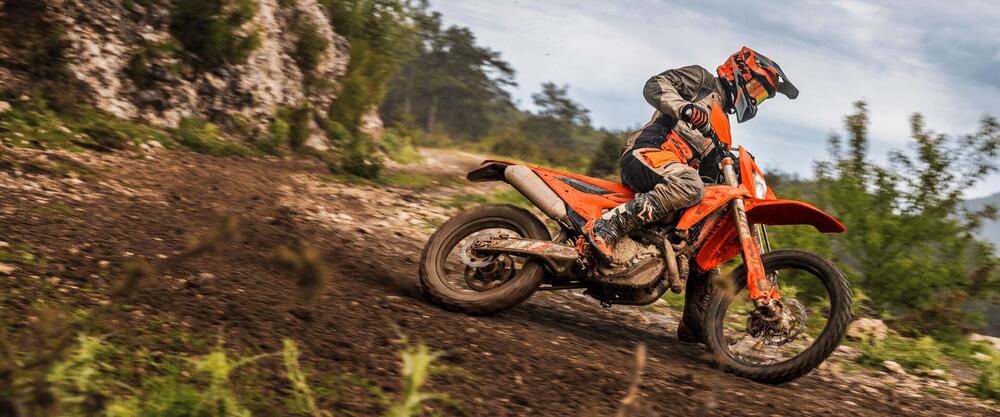 KTM EXC 500 F Six Days (2025) (3)