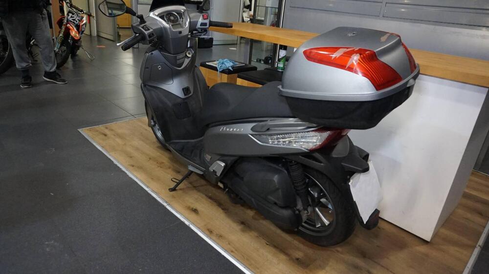 Kymco People 125i GT (2010 - 17) (2)