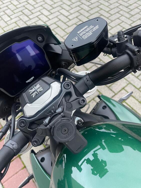 Triumph Speed Triple 1200 RS (2021 - 24) (4)