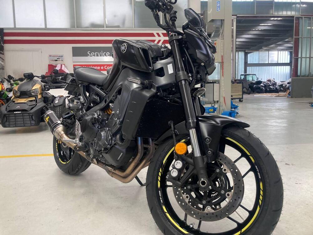 Yamaha MT-09 (2021 - 23) (2)