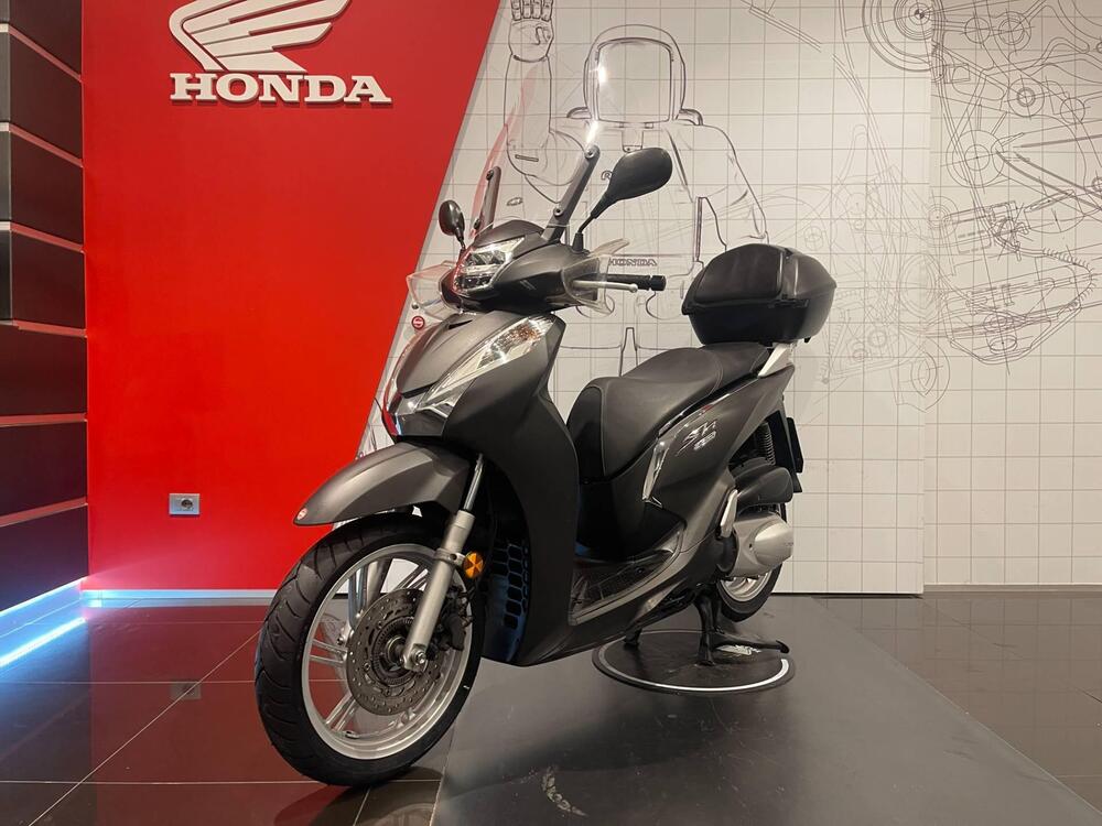 Honda SH 300 i ABS (2016 - 20) (5)