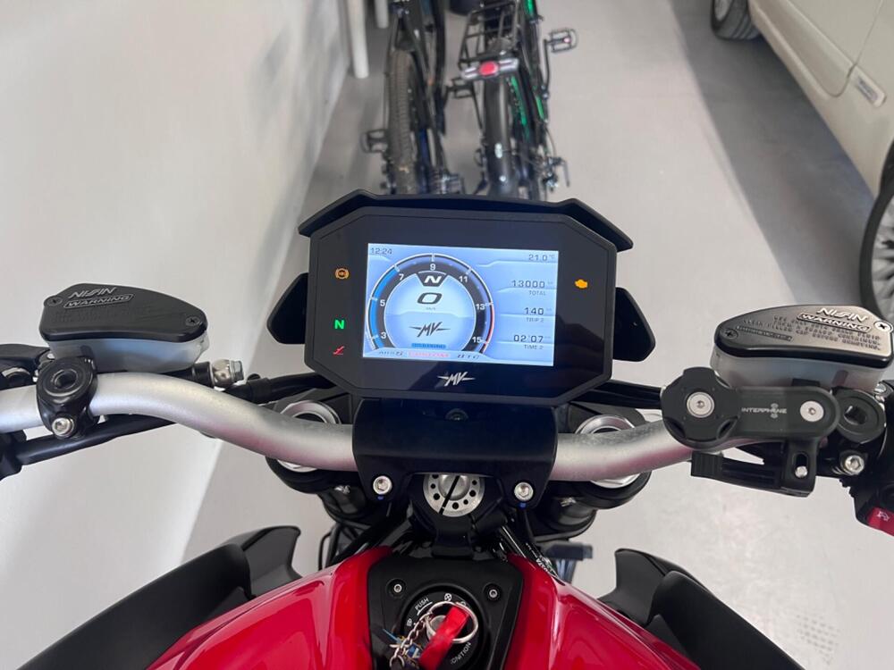 MV Agusta Brutale 800 Rosso (2021 - 23) (5)