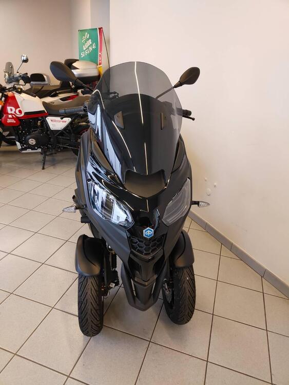 Piaggio MP3 310 Sport (2025) (5)