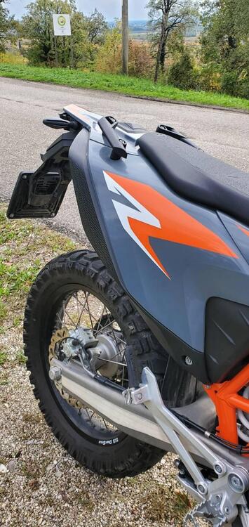 KTM 690 Enduro R (2021) (3)