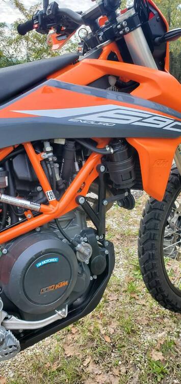 KTM 690 Enduro R (2021) (5)