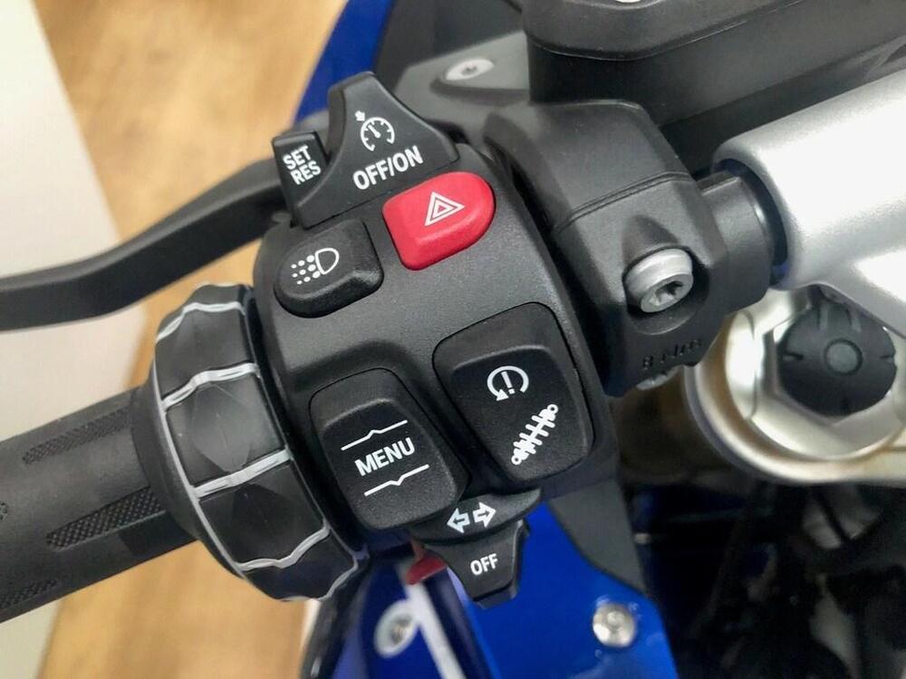 Bmw R 1250 RS (2021 - 24) (2)