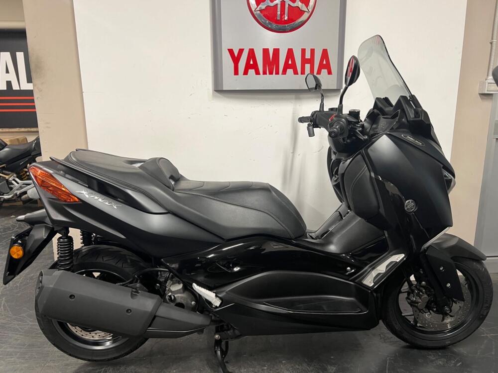 Yamaha X-Max 300 Iron Max (2019 - 20)