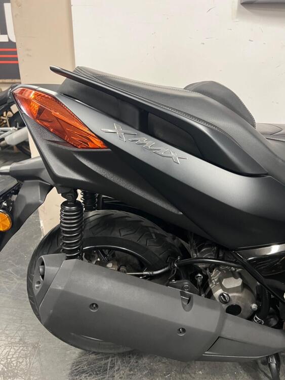 Yamaha X-Max 300 Iron Max (2019 - 20) (5)