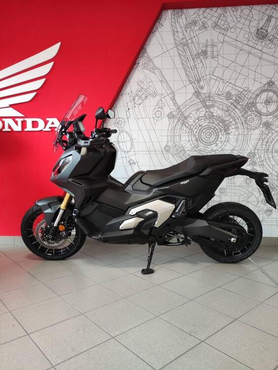 Honda X-ADV 750 DCT (2021 - 24) (3)