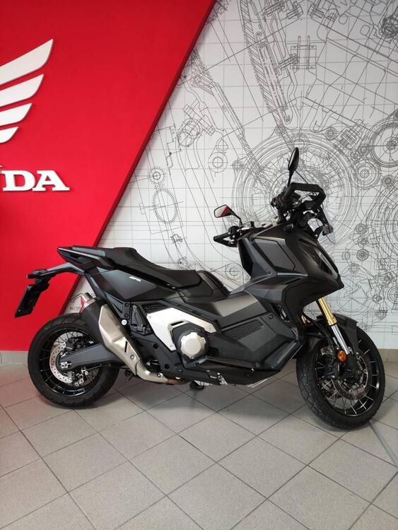 Honda X-ADV 750 DCT (2021 - 24) (4)