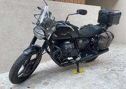Moto Guzzi V7 Stone (2021 - 24) usata