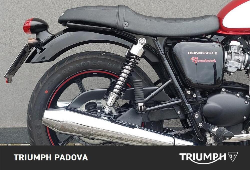 Triumph Bonneville (2007 - 16) (2)