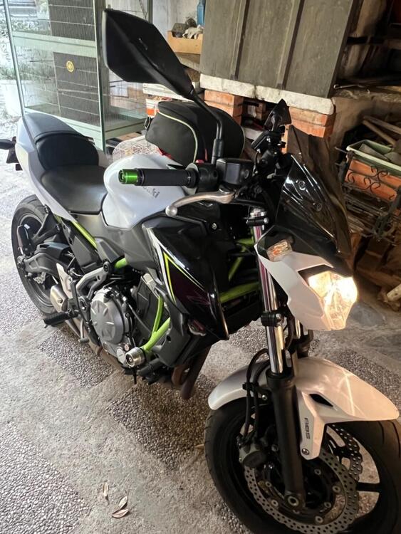 Kawasaki Z 650 (2017 - 19) (4)