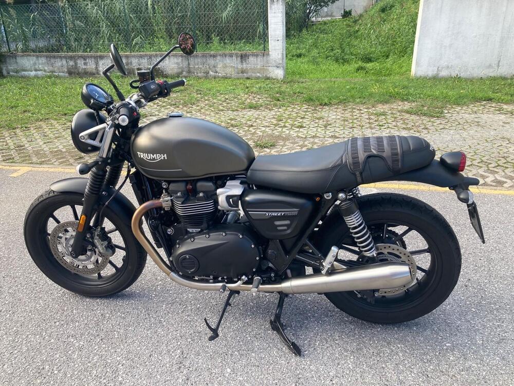 Triumph Street Twin 900 (2021 - 22)