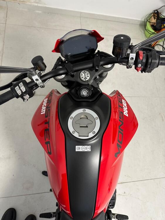 Ducati Monster 937 + (2021 - 24) (5)